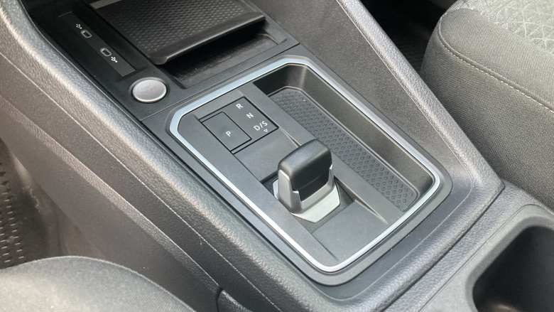 Ford Transit Connect 250 L2 Petrol 1.5 EcoBoost PHEV 150 Limited Van Auto